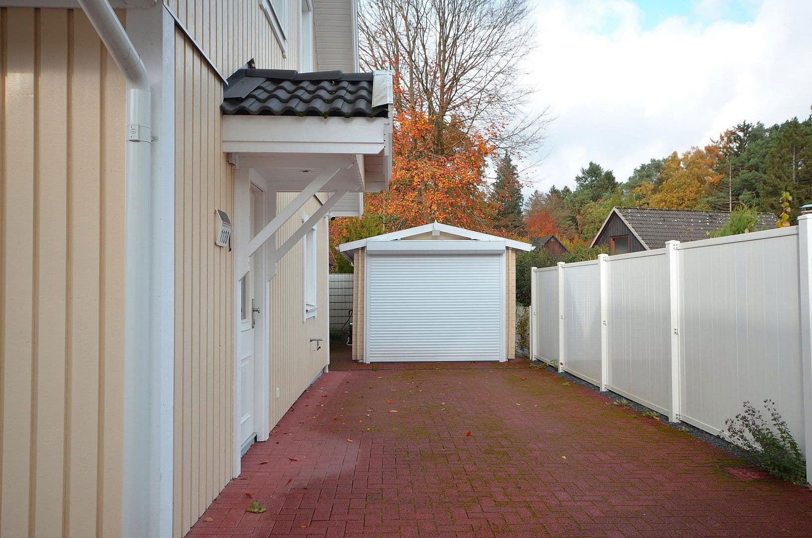 Prenájom domu 142 m², pozemek 511 m², Seppenser Mühlenweg 113B, Buchholz in der Nordheide, Dolné Sasko Prenájom domu 142 m², pozemek 511 m², Seppenser Mühlenweg 113B, Buchholz in der Nordheide, Dolné Sasko