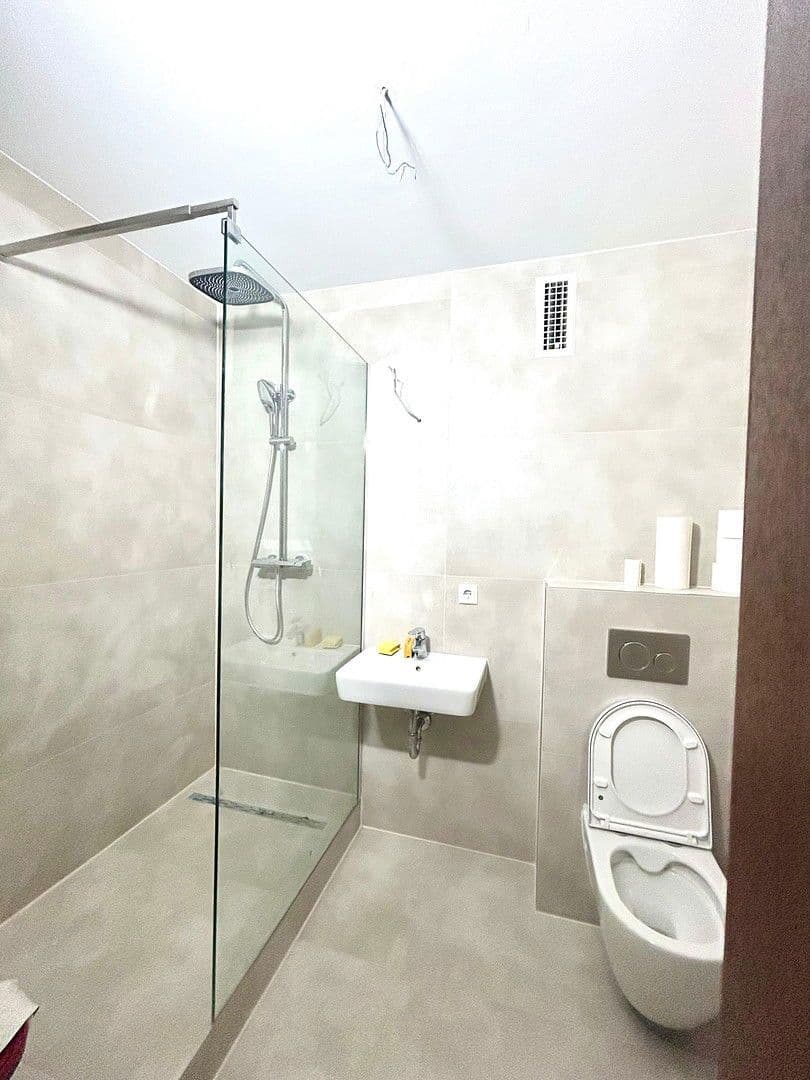 Prenájom bytu 1-izbový 50 m², Friedrich-Bassemir-Str.5, Ludwigshafen, Porýnie-Falcko Prenájom bytu 1-izbový 50 m², Friedrich-Bassemir-Str.5, Ludwigshafen, Porýnie-Falcko