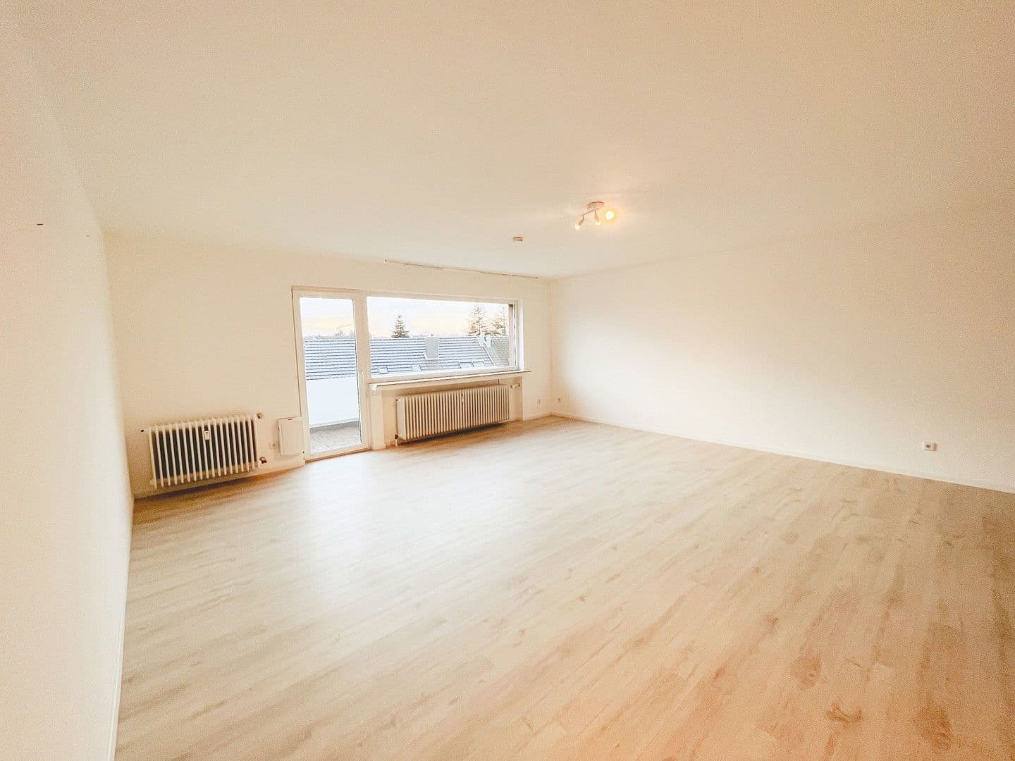 Predaj bytu 2-izbový 70 m², Köln, Severné Porýnie - Westfálsko Predaj bytu 2-izbový 70 m², Köln, Severné Porýnie - Westfálsko