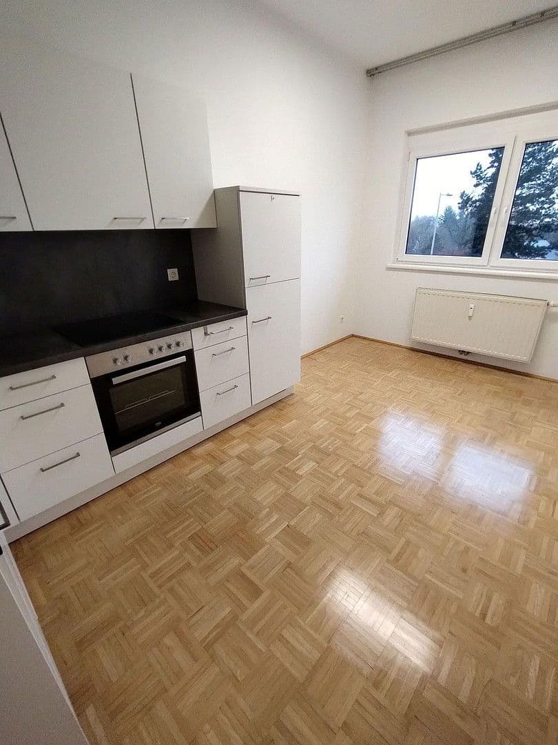 Prenájom bytu 3-izbový 47 m², Graz, Štajersko Prenájom bytu 3-izbový 47 m², Graz, Štajersko