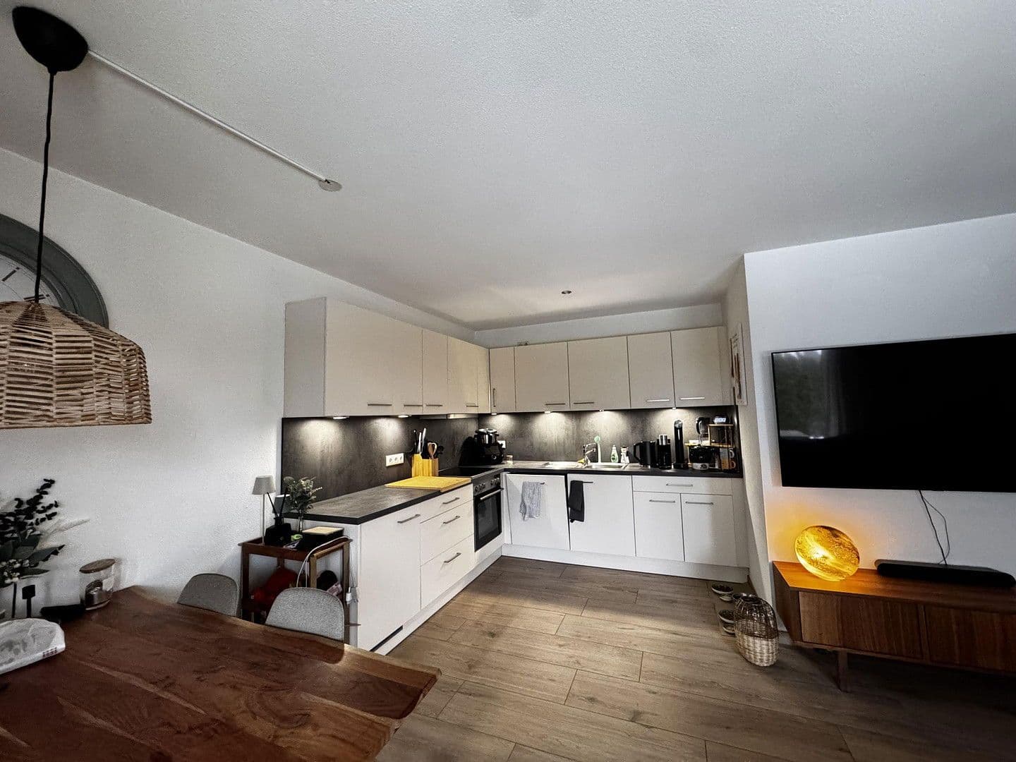 Prenájom bytu 3-izbový 74 m², Freising, Bavorsko Prenájom bytu 3-izbový 74 m², Freising, Bavorsko