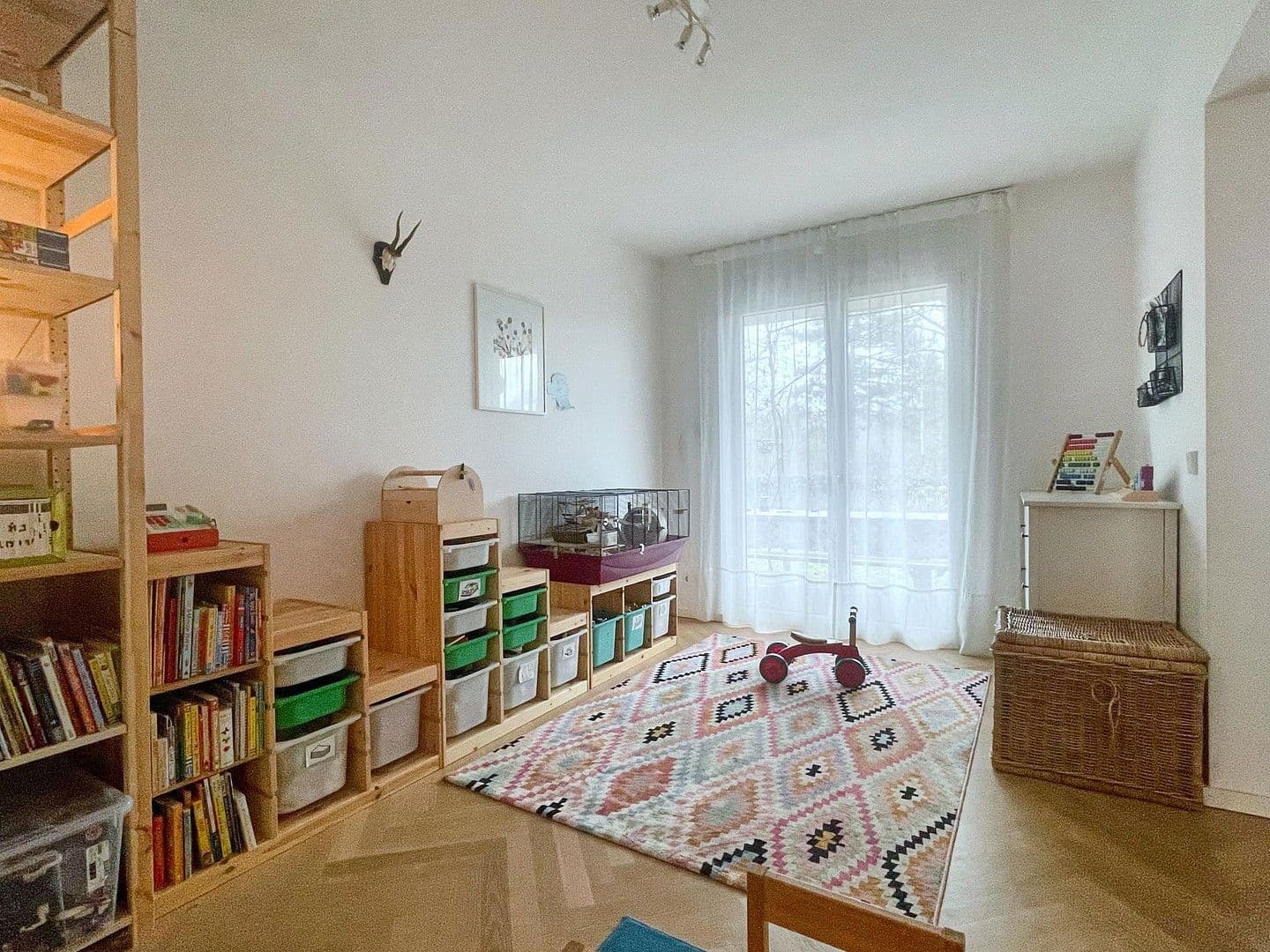 Predaj bytu 4-izbový 123 m², Berlin - Tempelhof, Berlín Predaj bytu 4-izbový 123 m², Berlin - Tempelhof, Berlín
