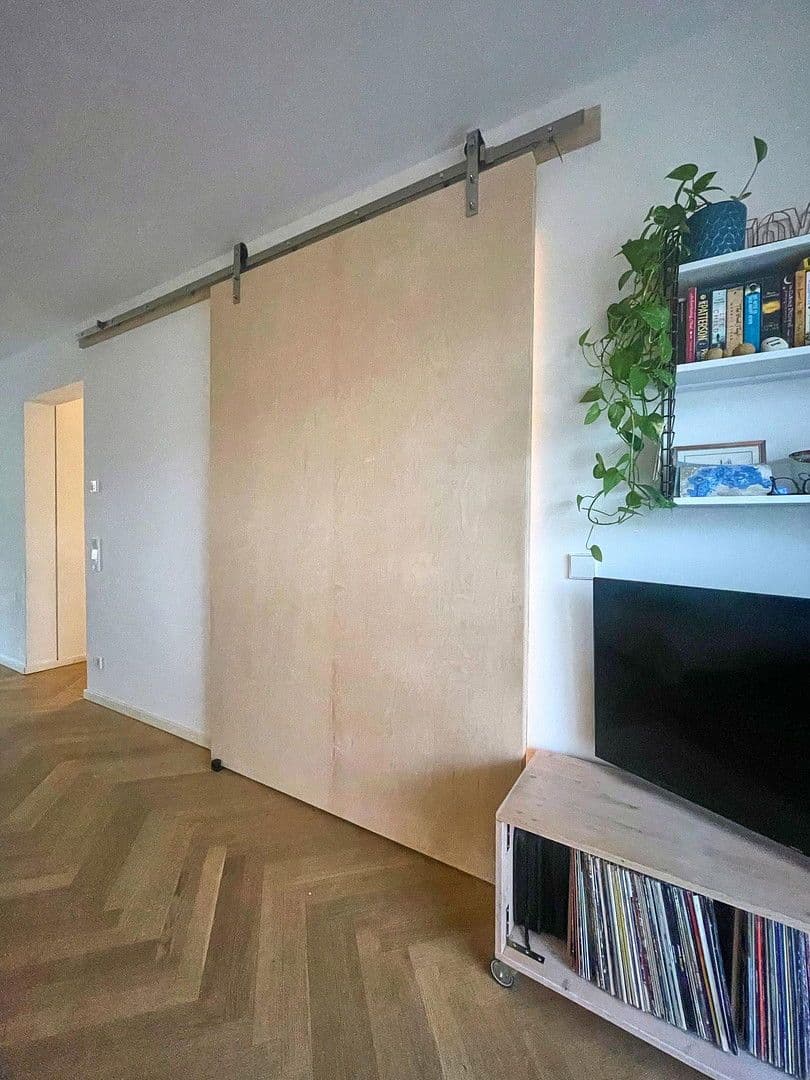 Predaj bytu 4-izbový 123 m², Berlin - Tempelhof, Berlín Predaj bytu 4-izbový 123 m², Berlin - Tempelhof, Berlín
