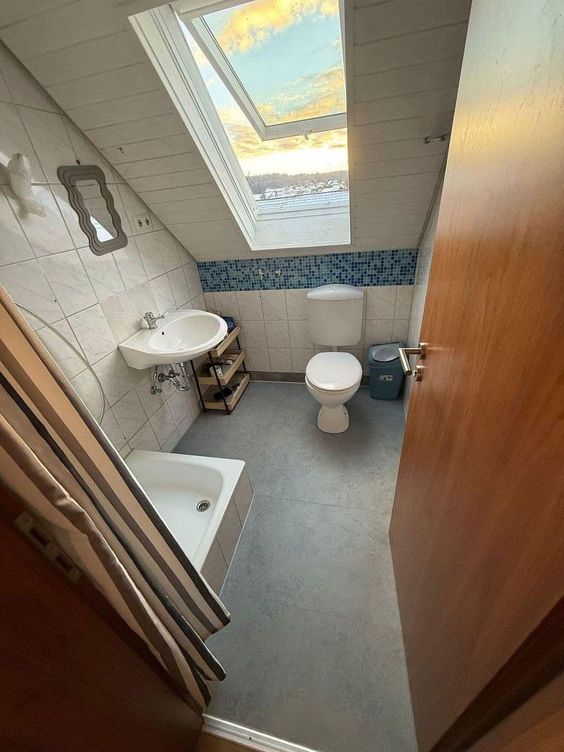 Prenájom bytu 2-izbový 45 m², Hohenfelser Str. 6, Mühlingen, Bádensko-Wurttembersko Prenájom bytu 2-izbový 45 m², Hohenfelser Str. 6, Mühlingen, Bádensko-Wurttembersko