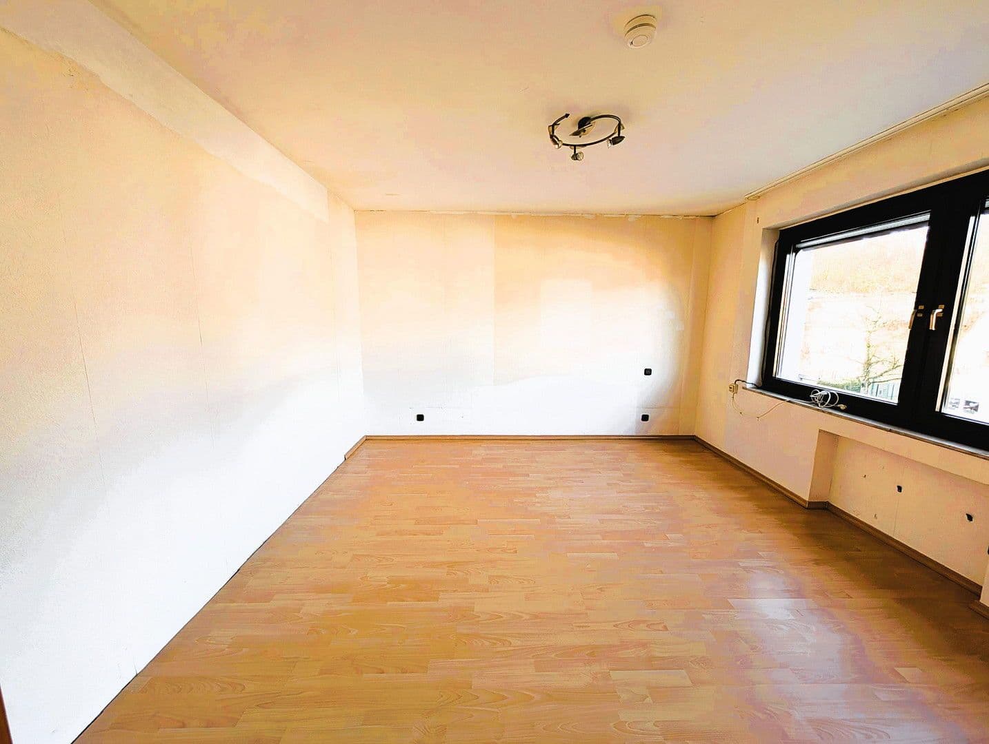 Predaj bytu 3-izbový 95 m², Mülheim an der Ruhr, Severné Porýnie - Westfálsko Predaj bytu 3-izbový 95 m², Mülheim an der Ruhr, Severné Porýnie - Westfálsko