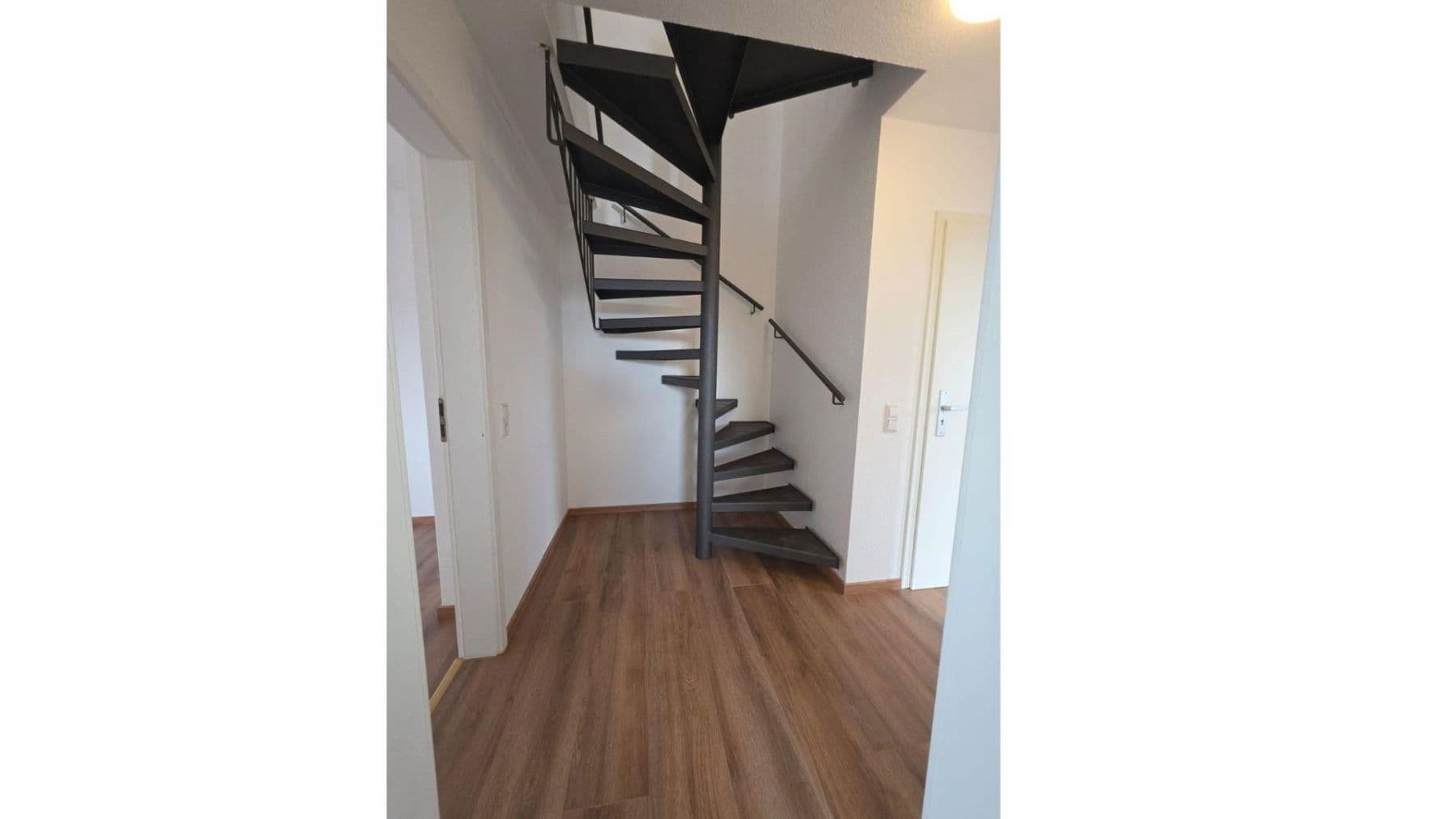 Predaj bytu 3-izbový 66 m², Sudetenstr. 1, Offenbach an der Queich, Porýnie-Falcko Predaj bytu 3-izbový 66 m², Sudetenstr. 1, Offenbach an der Queich, Porýnie-Falcko