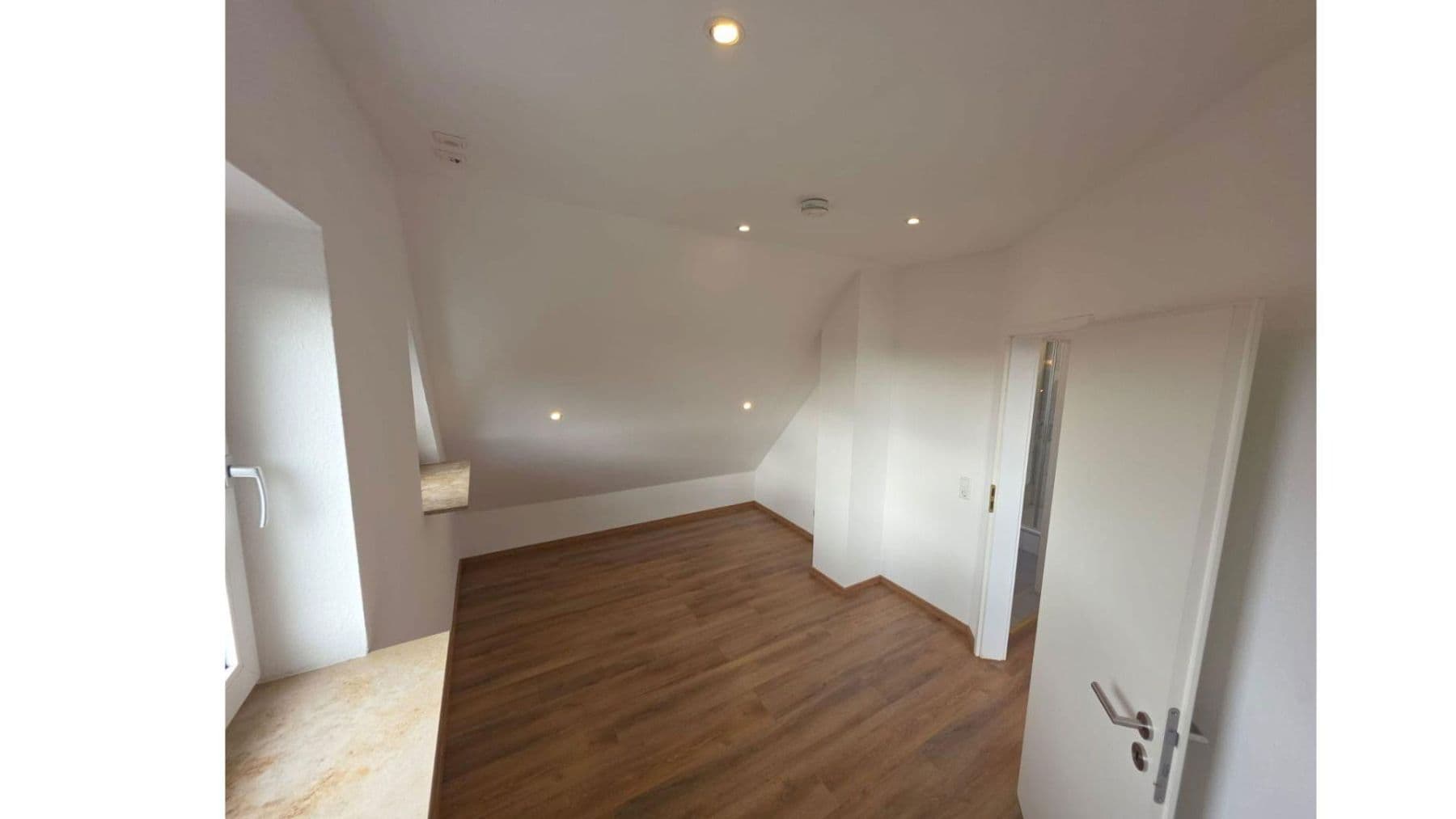 Predaj bytu 3-izbový 66 m², Sudetenstr. 1, Offenbach an der Queich, Porýnie-Falcko Predaj bytu 3-izbový 66 m², Sudetenstr. 1, Offenbach an der Queich, Porýnie-Falcko