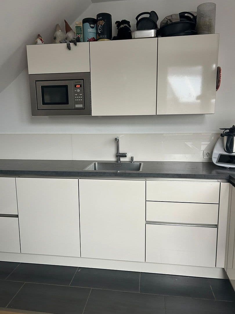 Prenájom bytu 2-izbový 69 m², KÖLN, Severné Porýnie - Westfálsko Prenájom bytu 2-izbový 69 m², KÖLN, Severné Porýnie - Westfálsko