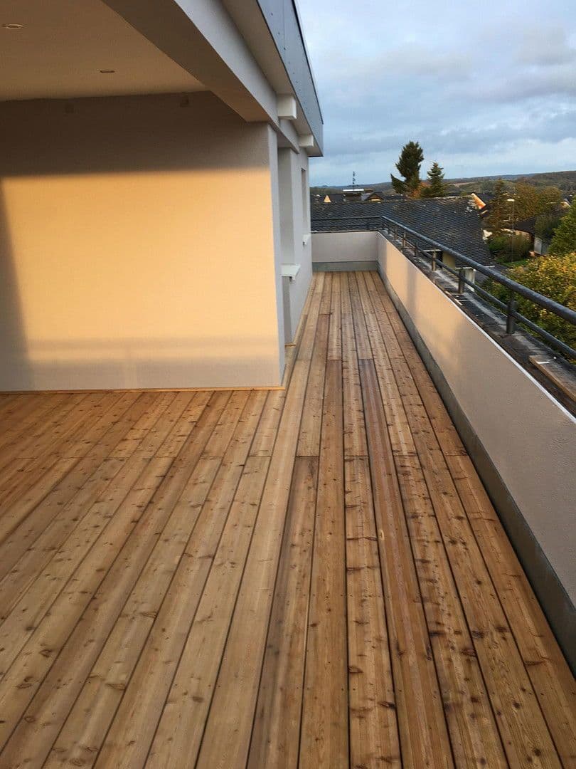 Prenájom bytu 5-izbový 152 m², Simmern/Hunsrück, Porýnie-Falcko Prenájom bytu 5-izbový 152 m², Simmern/Hunsrück, Porýnie-Falcko