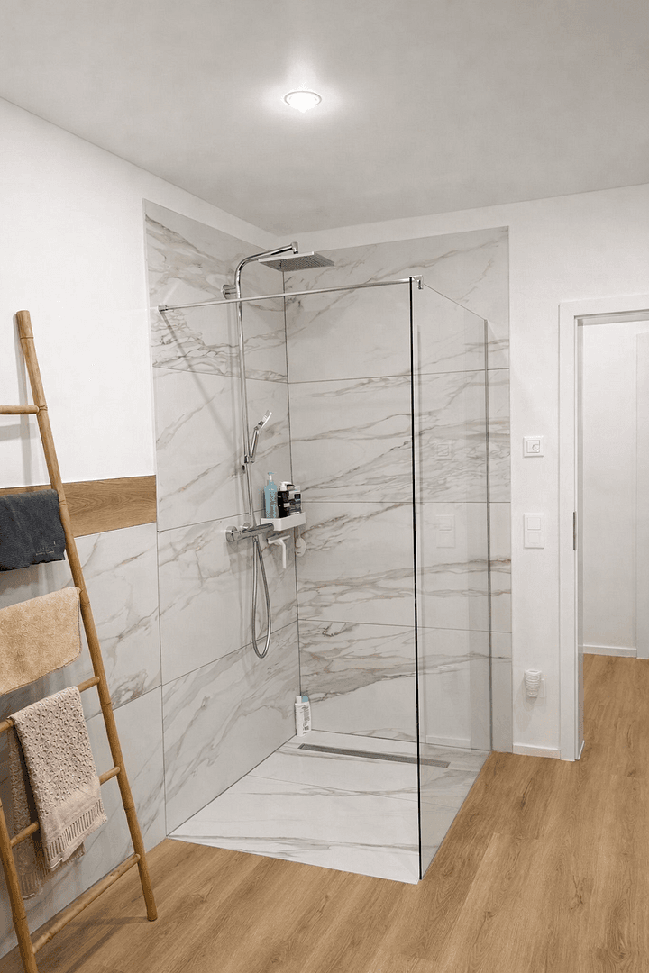 Prenájom bytu 5-izbový 172 m², Jockgrim, Porýnie-Falcko Prenájom bytu 5-izbový 172 m², Jockgrim, Porýnie-Falcko