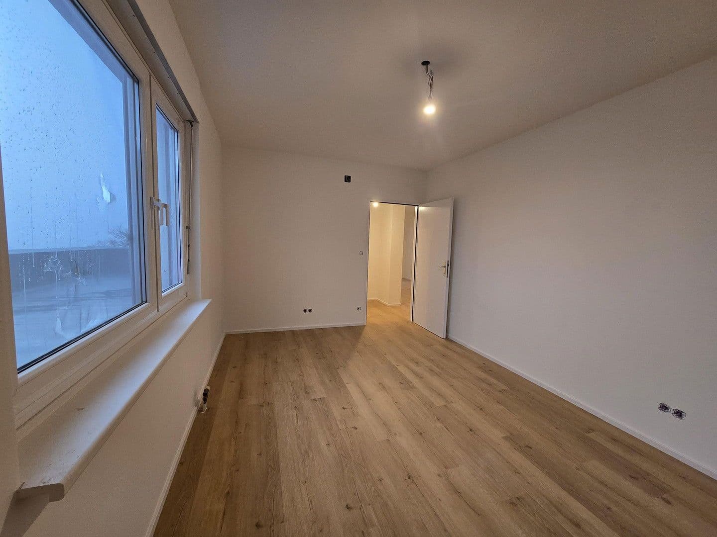 Prenájom bytu 4-izbový 113 m², Waidhausenstraße 45, Wien, Viedeň Prenájom bytu 4-izbový 113 m², Waidhausenstraße 45, Wien, Viedeň