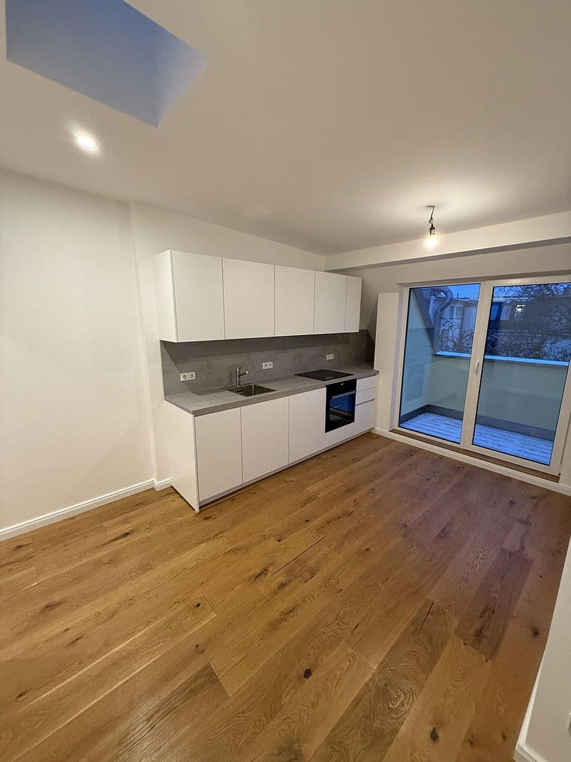 Prenájom bytu 1-izbový 36 m², Kantstraße, Berlin, Berlín Prenájom bytu 1-izbový 36 m², Kantstraße, Berlin, Berlín