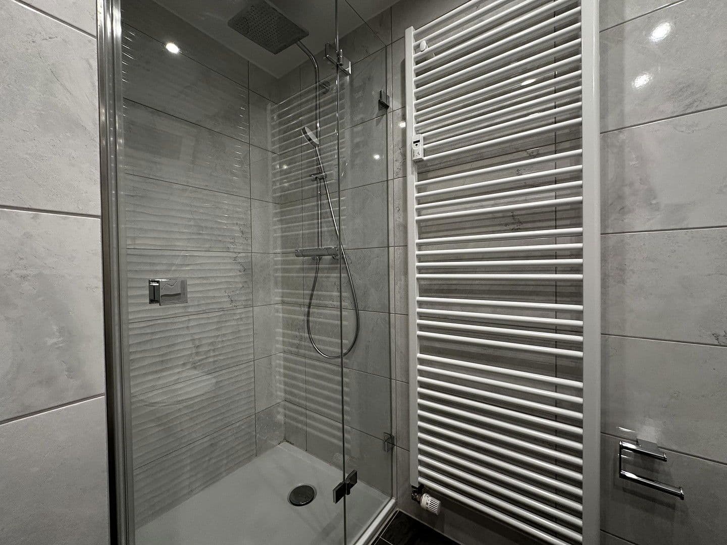 Prenájom bytu 2-izbový 50 m², Pestalozzistraße 44, Köln, Severné Porýnie - Westfálsko Prenájom bytu 2-izbový 50 m², Pestalozzistraße 44, Köln, Severné Porýnie - Westfálsko