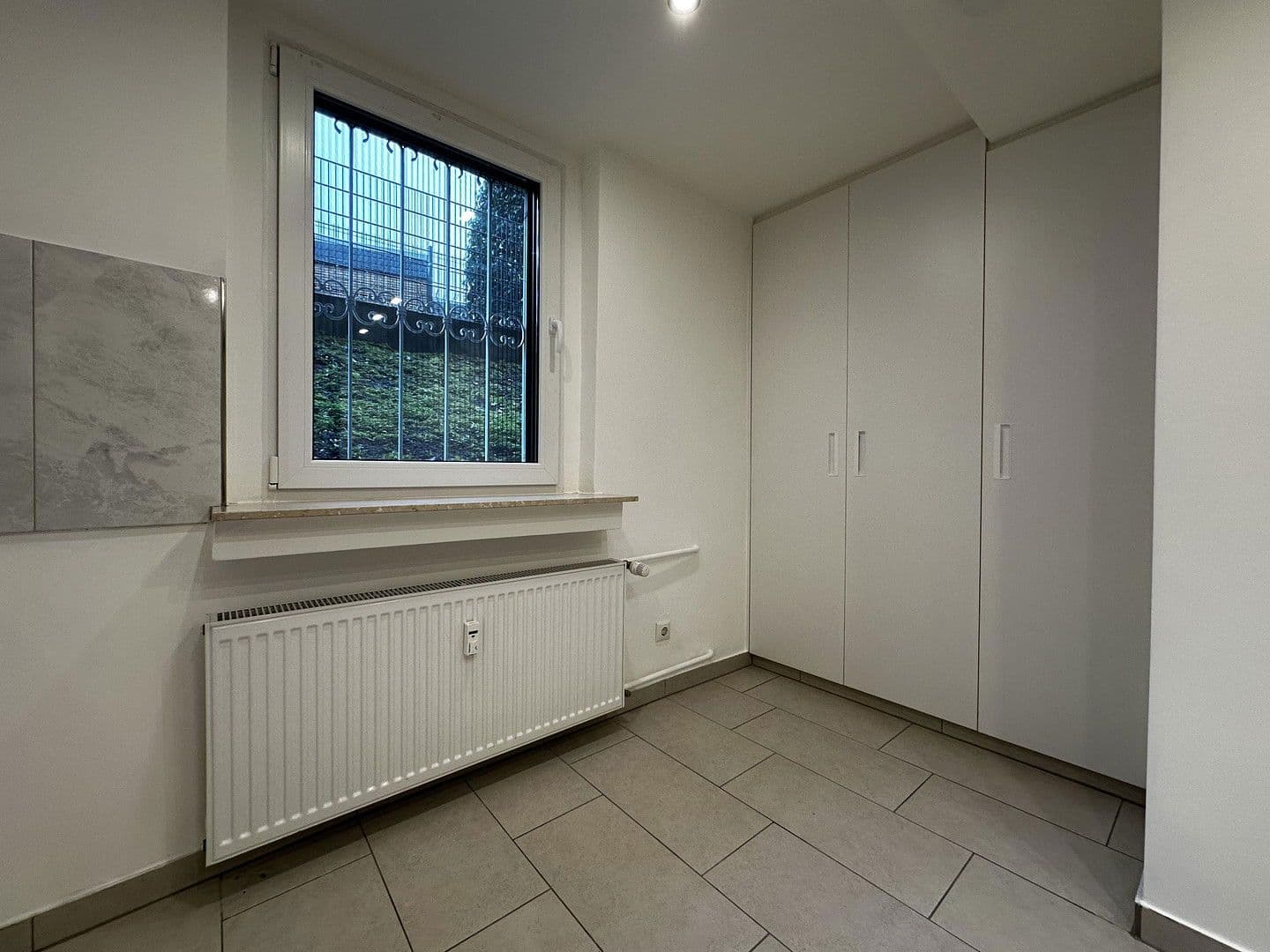 Prenájom bytu 2-izbový 50 m², Pestalozzistraße 44, Köln, Severné Porýnie - Westfálsko Prenájom bytu 2-izbový 50 m², Pestalozzistraße 44, Köln, Severné Porýnie - Westfálsko