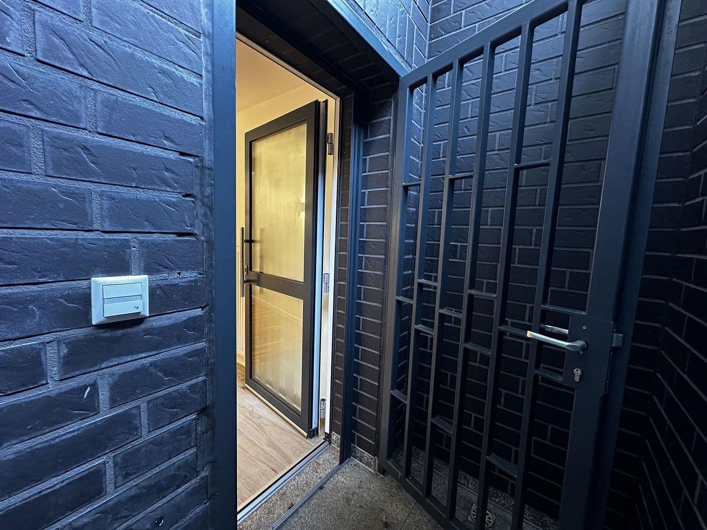 Prenájom bytu 2-izbový 50 m², Pestalozzistraße 44, Köln, Severné Porýnie - Westfálsko Prenájom bytu 2-izbový 50 m², Pestalozzistraße 44, Köln, Severné Porýnie - Westfálsko