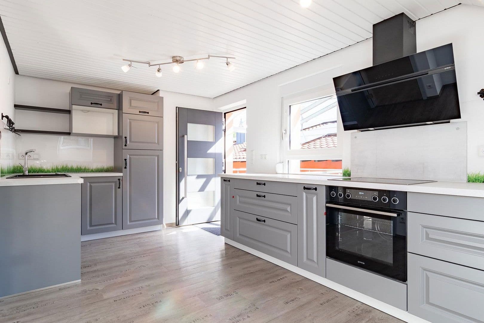 Prenájom bytu 4-izbový 88 m², Altenstrasse 70, Annweiler am Trifels, Porýnie-Falcko Prenájom bytu 4-izbový 88 m², Altenstrasse 70, Annweiler am Trifels, Porýnie-Falcko