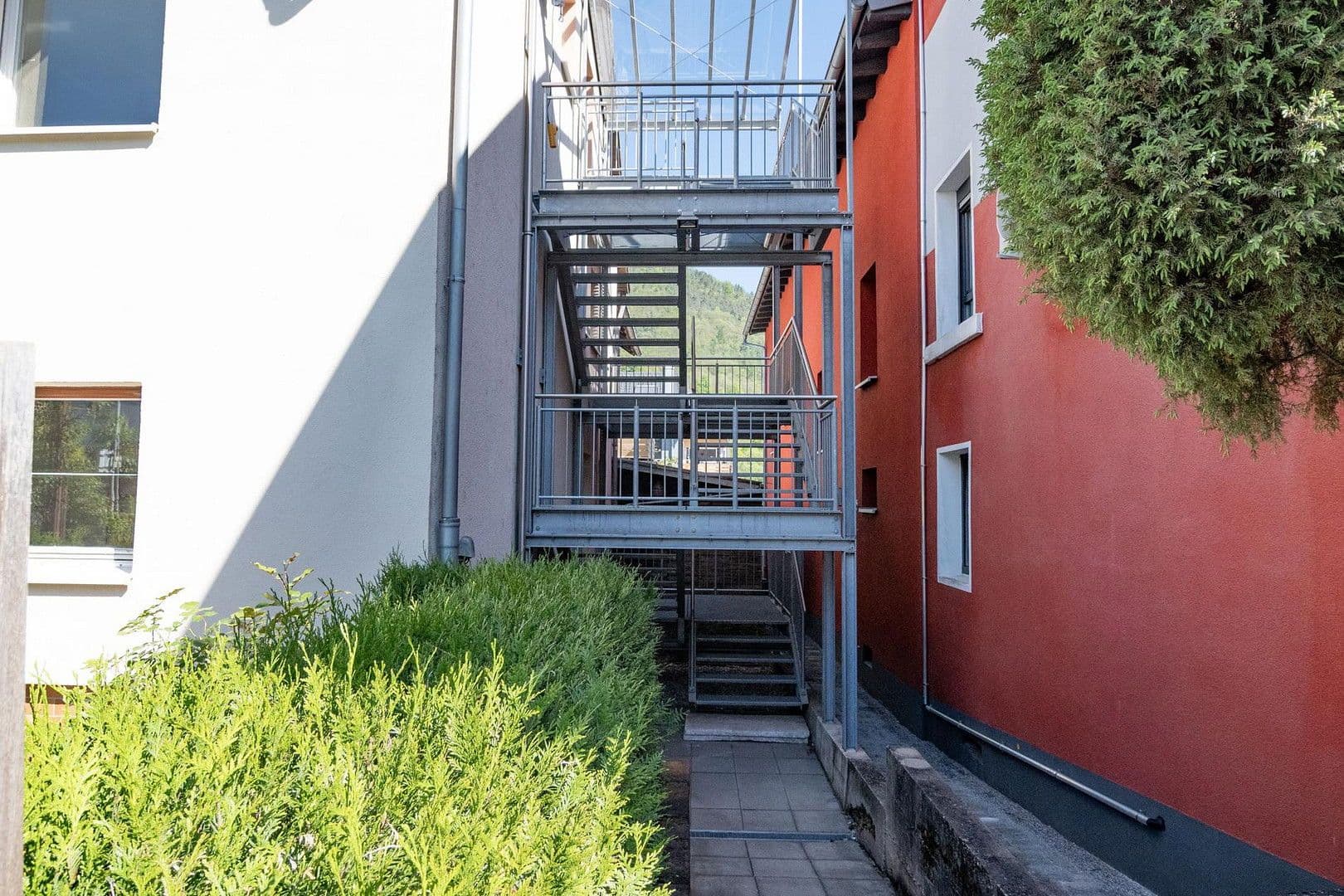 Prenájom bytu 4-izbový 88 m², Altenstrasse 70, Annweiler am Trifels, Porýnie-Falcko Prenájom bytu 4-izbový 88 m², Altenstrasse 70, Annweiler am Trifels, Porýnie-Falcko