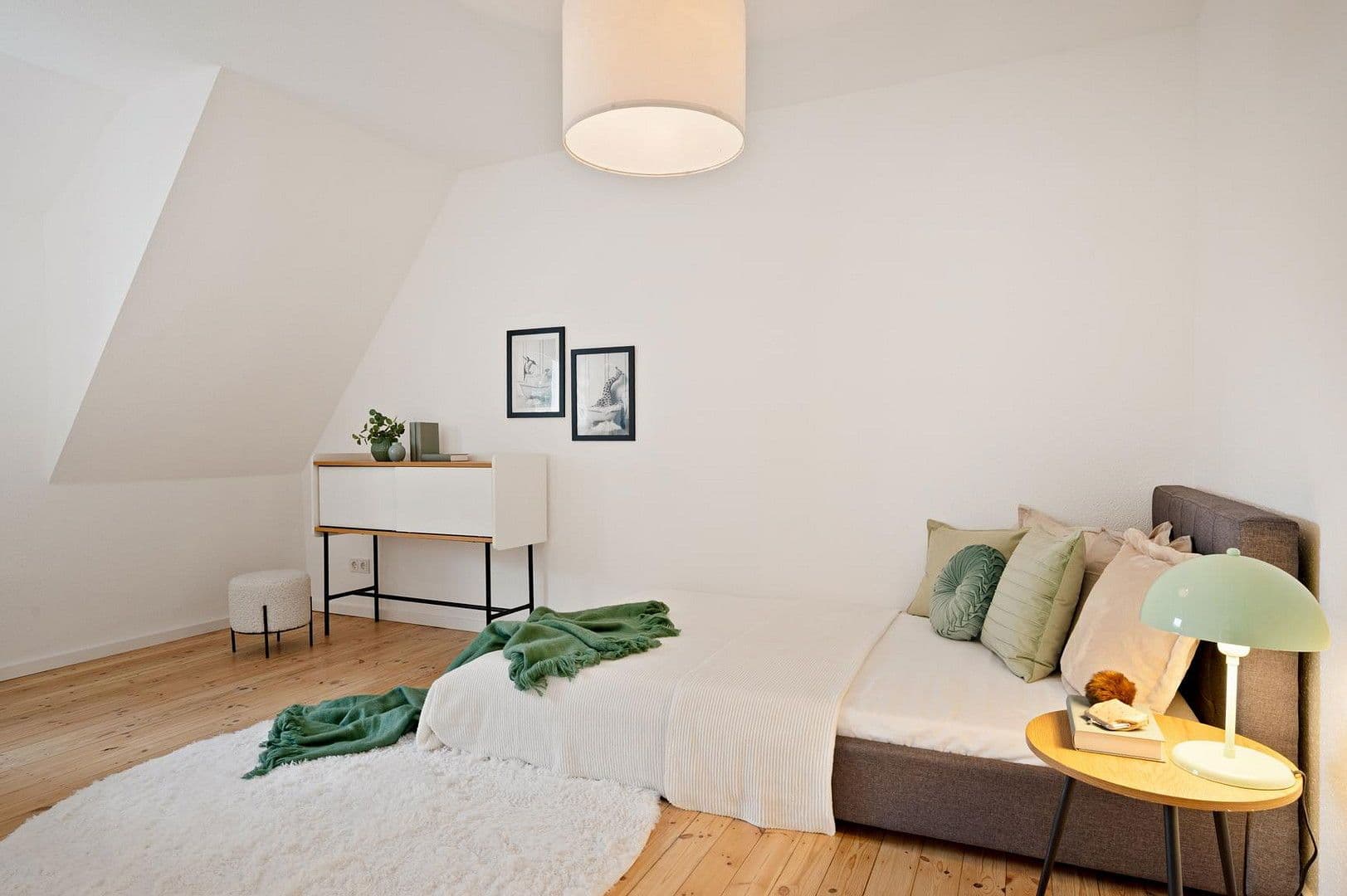 Predaj domu 105 m², pozemek 480 m², Nauroder Str. 71, Wiesbaden, Hesensko Predaj domu 105 m², pozemek 480 m², Nauroder Str. 71, Wiesbaden, Hesensko