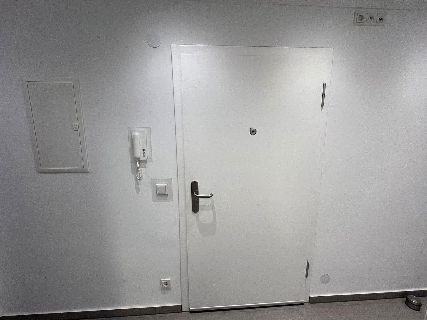 Prenájom bytu 2-izbový 50 m², Kleverstraße 64, Düsseldorf, Severné Porýnie - Westfálsko Prenájom bytu 2-izbový 50 m², Kleverstraße 64, Düsseldorf, Severné Porýnie - Westfálsko