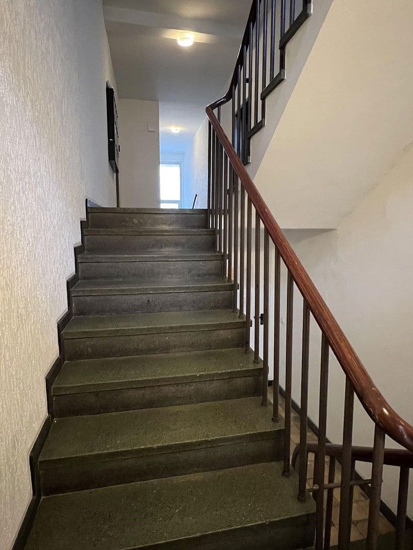 Prenájom bytu 2-izbový 50 m², Kleverstraße 64, Düsseldorf, Severné Porýnie - Westfálsko Prenájom bytu 2-izbový 50 m², Kleverstraße 64, Düsseldorf, Severné Porýnie - Westfálsko