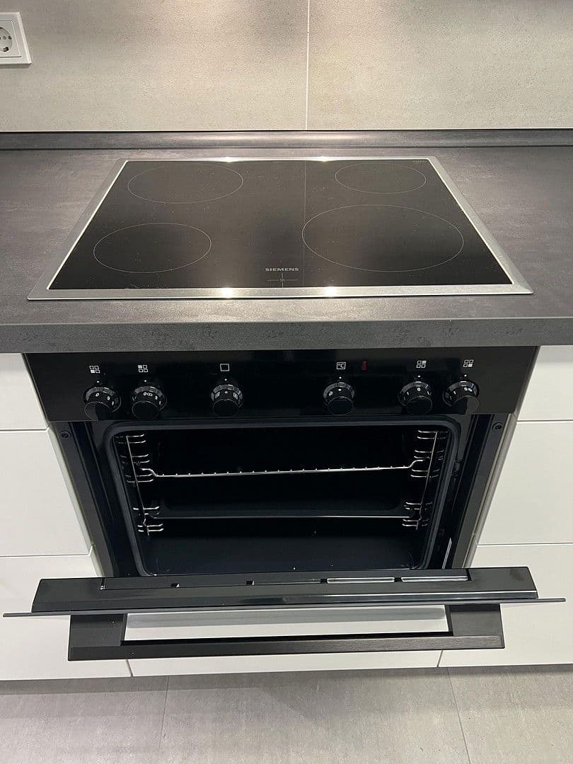 Prenájom bytu 2-izbový 50 m², Kleverstraße 64, Düsseldorf, Severné Porýnie - Westfálsko Prenájom bytu 2-izbový 50 m², Kleverstraße 64, Düsseldorf, Severné Porýnie - Westfálsko