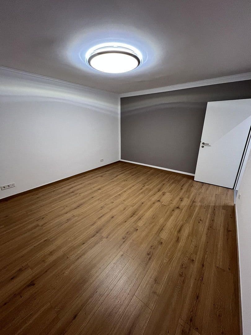 Prenájom bytu 2-izbový 50 m², Kleverstraße 64, Düsseldorf, Severné Porýnie - Westfálsko Prenájom bytu 2-izbový 50 m², Kleverstraße 64, Düsseldorf, Severné Porýnie - Westfálsko