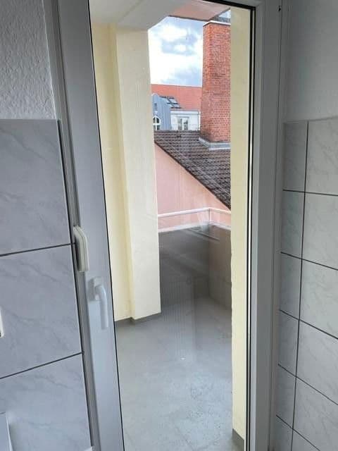 Prenájom bytu 3-izbový 71 m², Georg-Friedrich-Str. 9, Karlsruhe, Bádensko-Wurttembersko Prenájom bytu 3-izbový 71 m², Georg-Friedrich-Str. 9, Karlsruhe, Bádensko-Wurttembersko