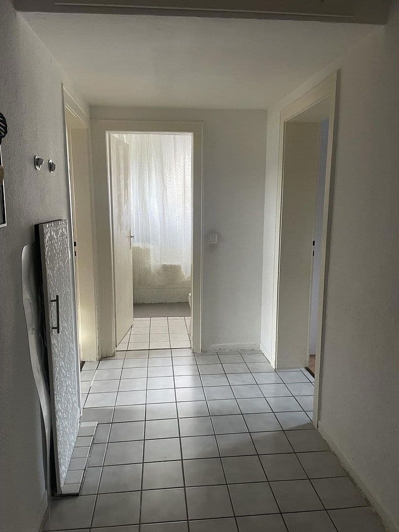 Prenájom bytu 3-izbový 58 m², Rommerskircherstr X, Köln, Severné Porýnie - Westfálsko Prenájom bytu 3-izbový 58 m², Rommerskircherstr X, Köln, Severné Porýnie - Westfálsko