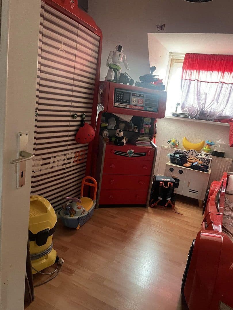 Prenájom bytu 3-izbový 58 m², Rommerskircherstr X, Köln, Severné Porýnie - Westfálsko Prenájom bytu 3-izbový 58 m², Rommerskircherstr X, Köln, Severné Porýnie - Westfálsko