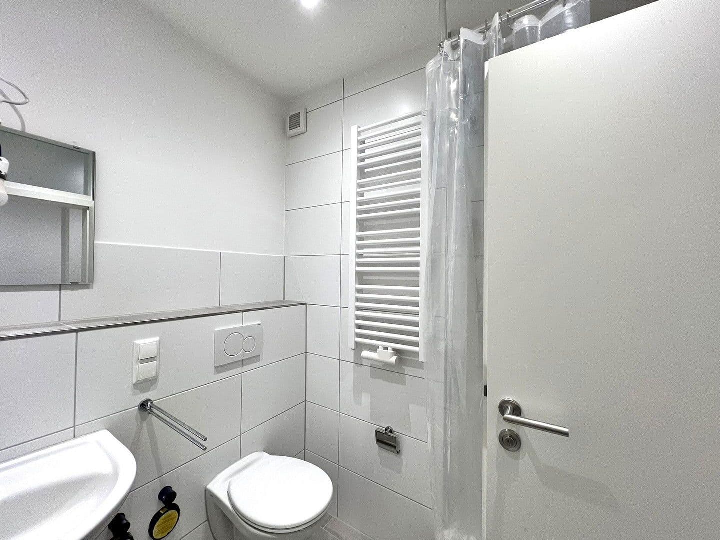 Prenájom bytu 2-izbový 56 m², Douglasstr. 28/30, Karlsruhe, Bádensko-Wurttembersko Prenájom bytu 2-izbový 56 m², Douglasstr. 28/30, Karlsruhe, Bádensko-Wurttembersko