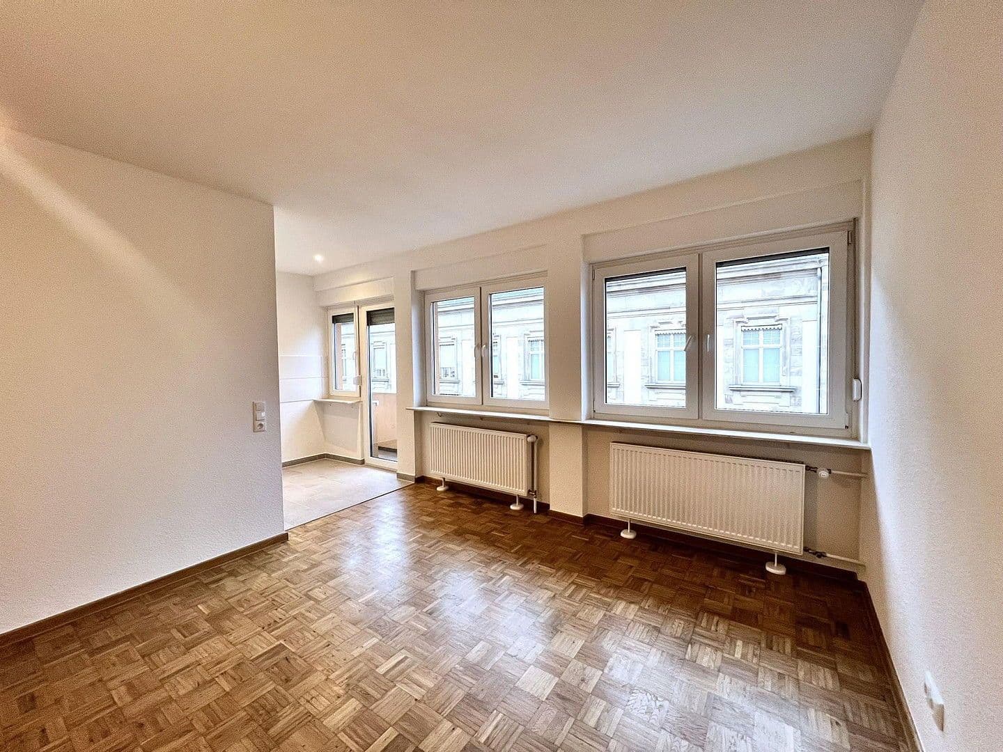 Prenájom bytu 2-izbový 56 m², Douglasstr. 28/30, Karlsruhe, Bádensko-Wurttembersko Prenájom bytu 2-izbový 56 m², Douglasstr. 28/30, Karlsruhe, Bádensko-Wurttembersko