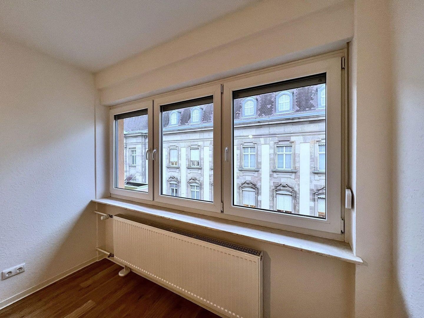 Prenájom bytu 2-izbový 56 m², Douglasstr. 28/30, Karlsruhe, Bádensko-Wurttembersko Prenájom bytu 2-izbový 56 m², Douglasstr. 28/30, Karlsruhe, Bádensko-Wurttembersko