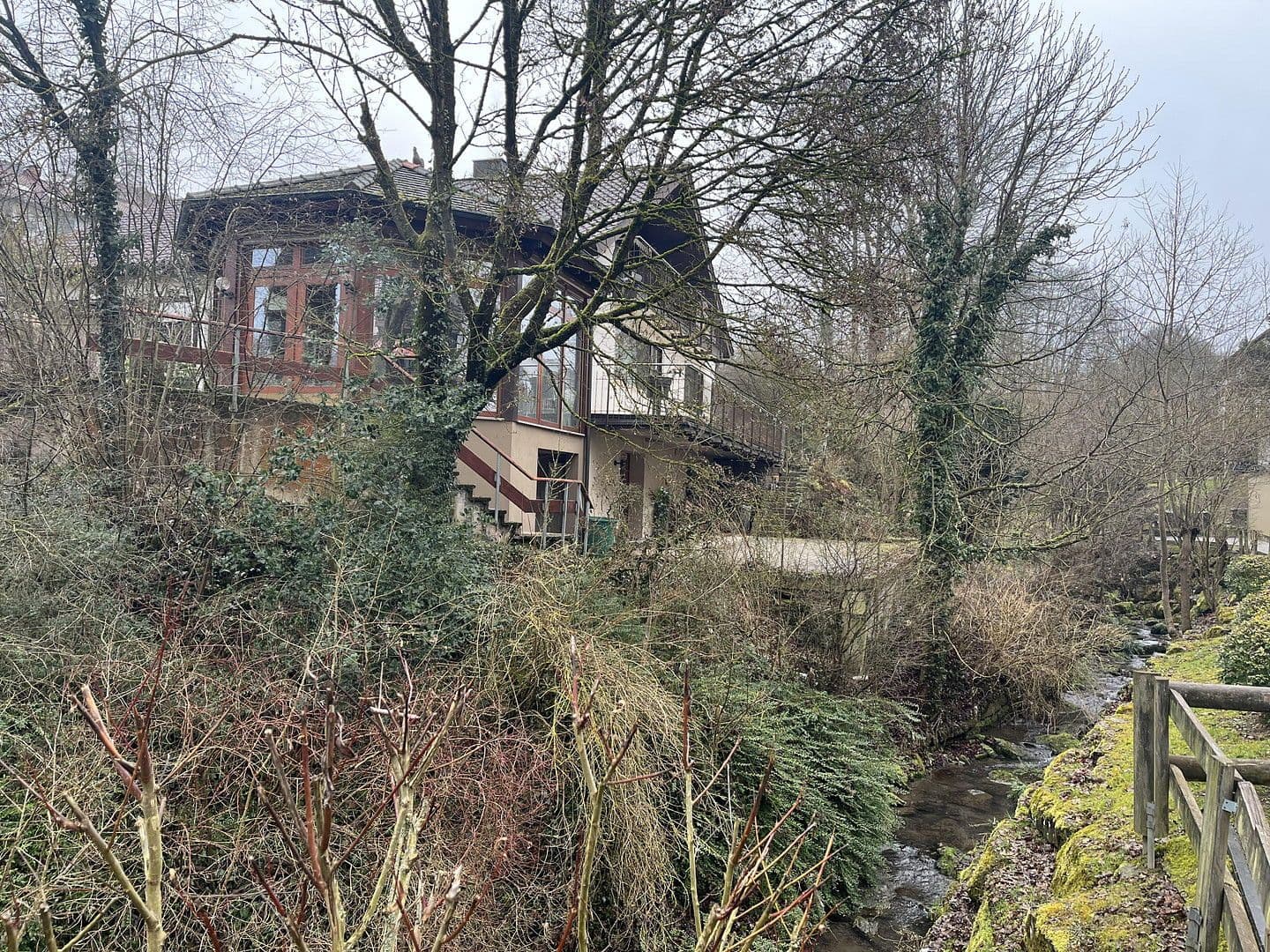 Predaj domu 267 m², pozemek 790 m², Calw, Bádensko-Wurttembersko Predaj domu 267 m², pozemek 790 m², Calw, Bádensko-Wurttembersko