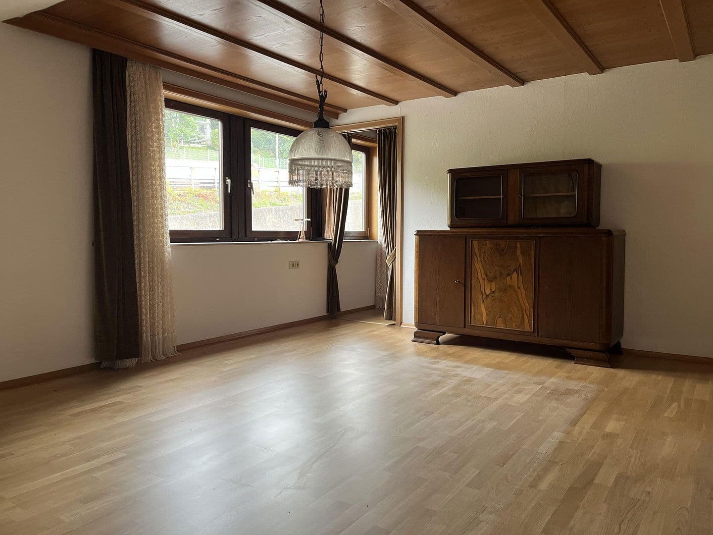 Predaj domu 267 m², pozemek 790 m², Calw, Bádensko-Wurttembersko Predaj domu 267 m², pozemek 790 m², Calw, Bádensko-Wurttembersko