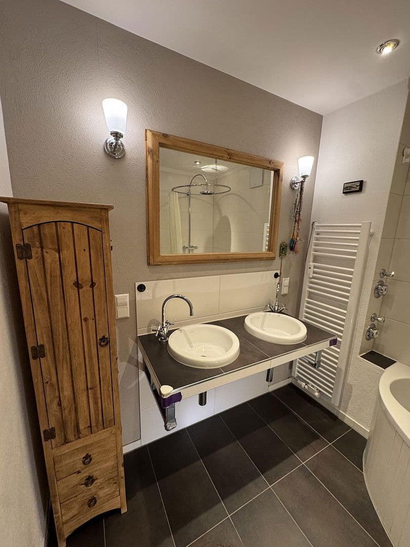 Predaj bytu 4-izbový 95 m², Heidelberg, Bádensko-Wurttembersko Predaj bytu 4-izbový 95 m², Heidelberg, Bádensko-Wurttembersko