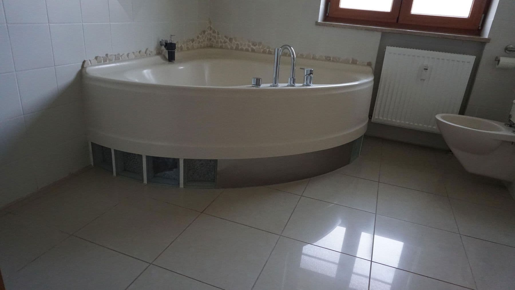 Prenájom bytu 5-izbový 159 m², Nordendtr 7, Geisenfeld, Bavorsko Prenájom bytu 5-izbový 159 m², Nordendtr 7, Geisenfeld, Bavorsko