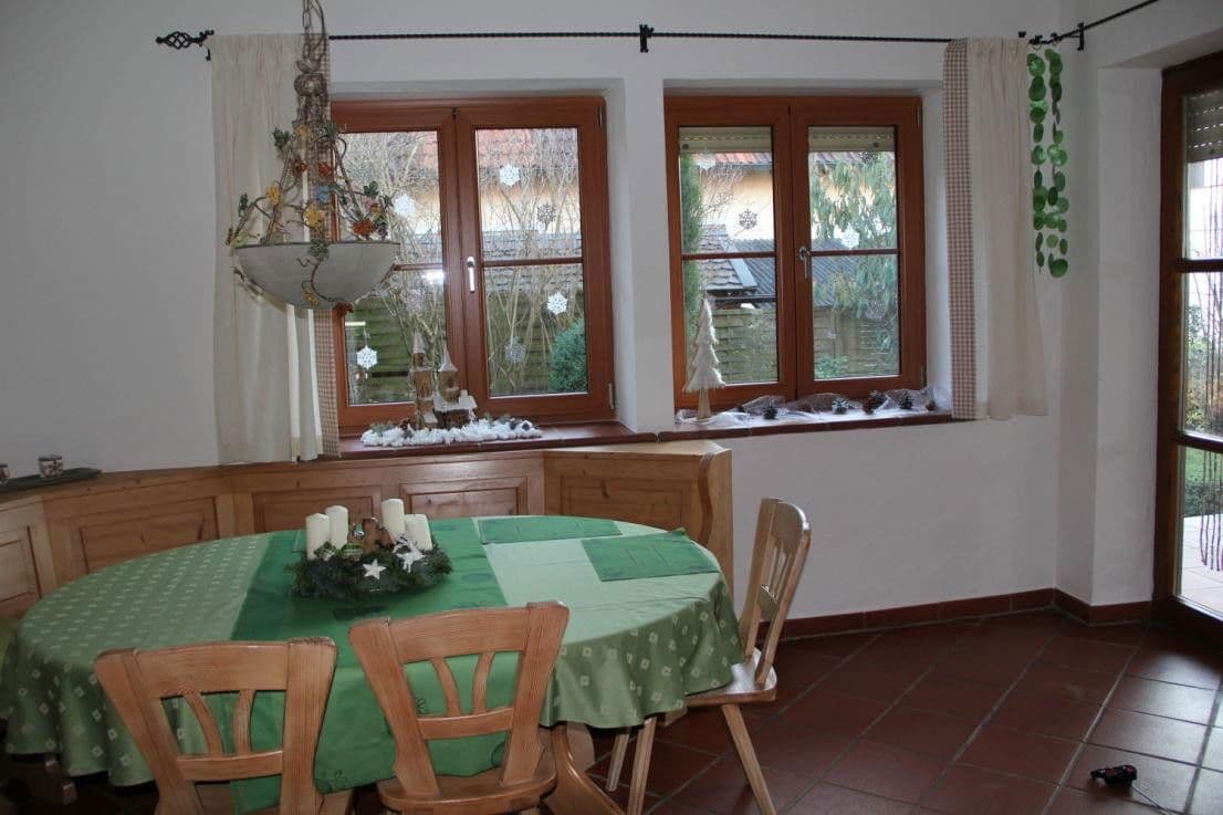 Prenájom bytu 5-izbový 159 m², Nordendtr 7, Geisenfeld, Bavorsko Prenájom bytu 5-izbový 159 m², Nordendtr 7, Geisenfeld, Bavorsko