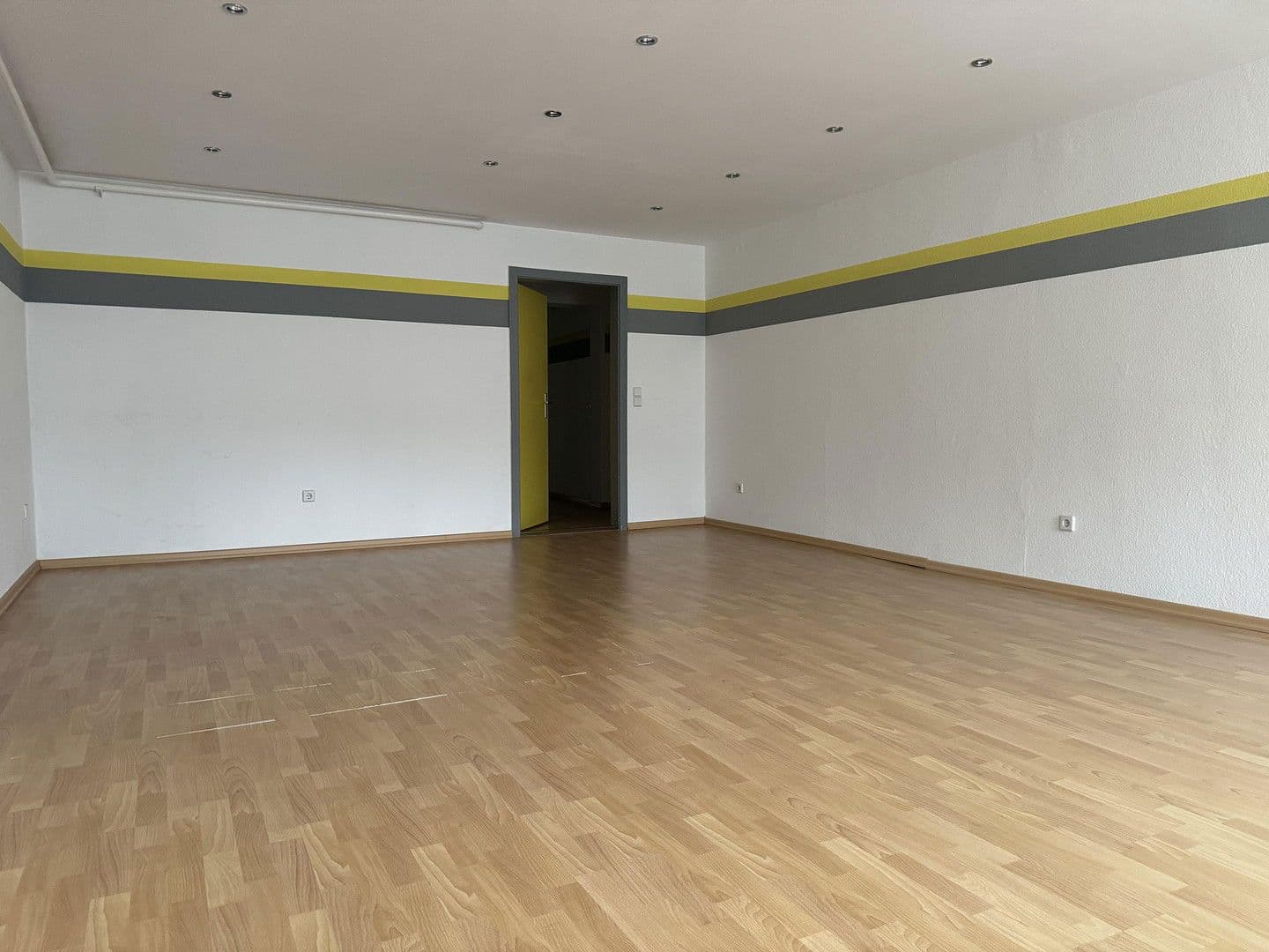 Predaj nebytového priestoru 9.700 m², Großrückerswalde, Sasko Predaj nebytového priestoru 9.700 m², Großrückerswalde, Sasko