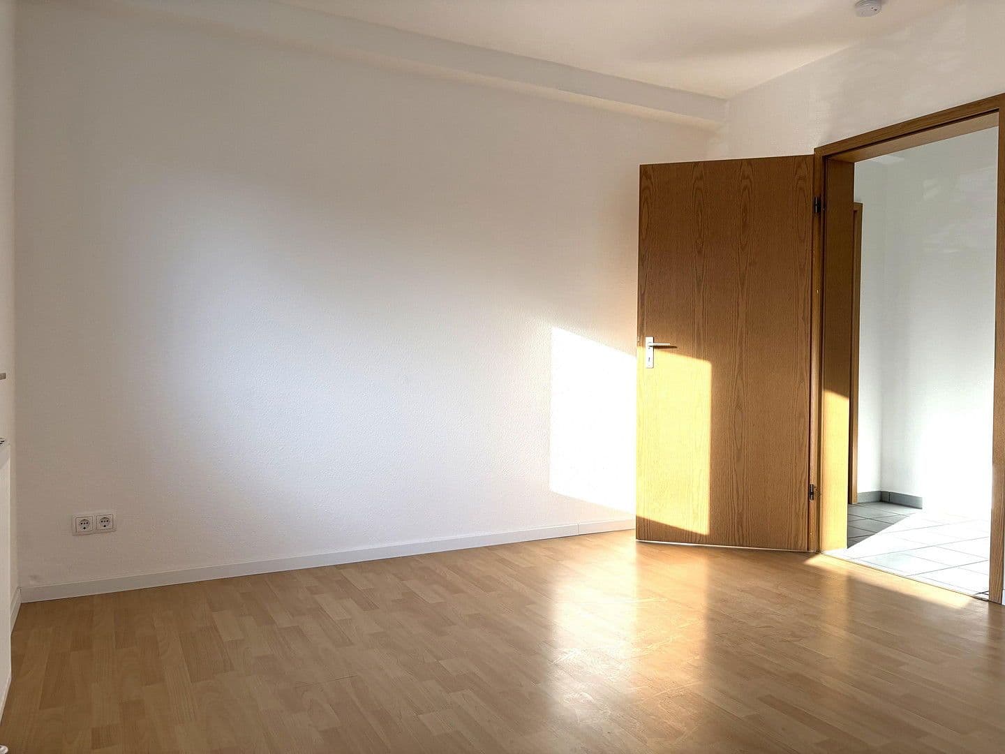 Prenájom bytu 3-izbový 89 m², Saulheim, Porýnie-Falcko Prenájom bytu 3-izbový 89 m², Saulheim, Porýnie-Falcko