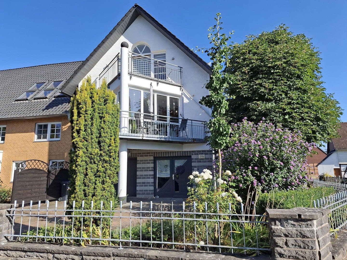 Prenájom domu 130 m², pozemek 100 m², Mahnerstraße 20c, Salzgitter, Dolné Sasko Prenájom domu 130 m², pozemek 100 m², Mahnerstraße 20c, Salzgitter, Dolné Sasko