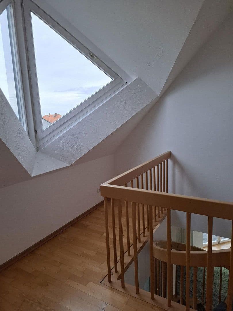 Prenájom domu 130 m², pozemek 100 m², Mahnerstraße 20c, Salzgitter, Dolné Sasko Prenájom domu 130 m², pozemek 100 m², Mahnerstraße 20c, Salzgitter, Dolné Sasko