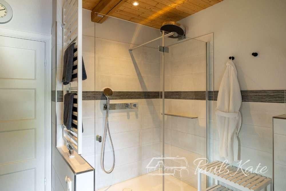 Predaj domu 196 m², pozemek 3.000 m², Dörpsstraat 30, Almdorf, Šlezvicko-Holštajnsko Predaj domu 196 m², pozemek 3.000 m², Dörpsstraat 30, Almdorf, Šlezvicko-Holštajnsko