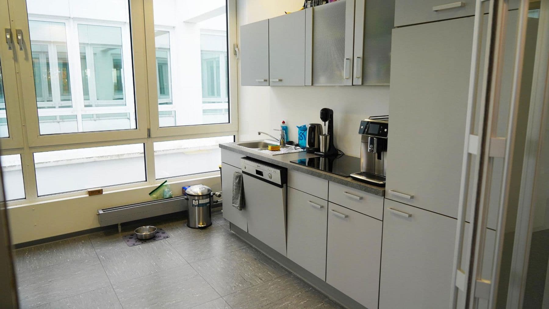 Prenájom kancelárie 345 m², Siegburger Straße 39a, Sankt Augustin, Severné Porýnie - Westfálsko Prenájom kancelárie 345 m², Siegburger Straße 39a, Sankt Augustin, Severné Porýnie - Westfálsko