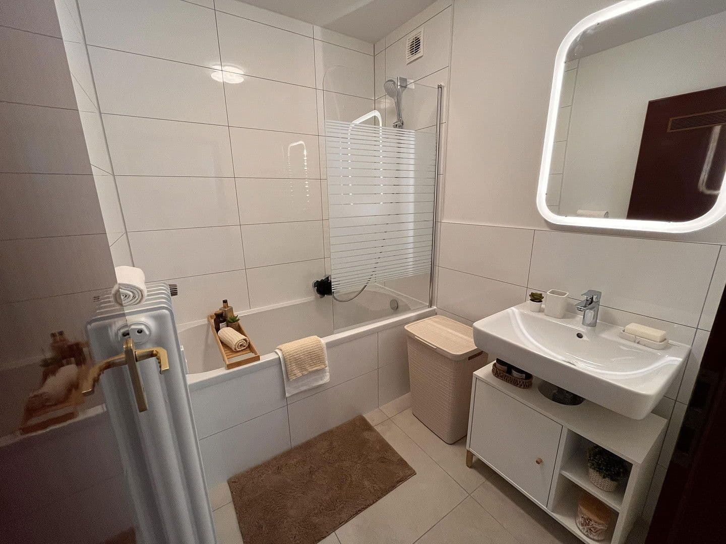 Predaj bytu 3-izbový 80 m², Moltkestr. 44, Altrip, Porýnie-Falcko Predaj bytu 3-izbový 80 m², Moltkestr. 44, Altrip, Porýnie-Falcko