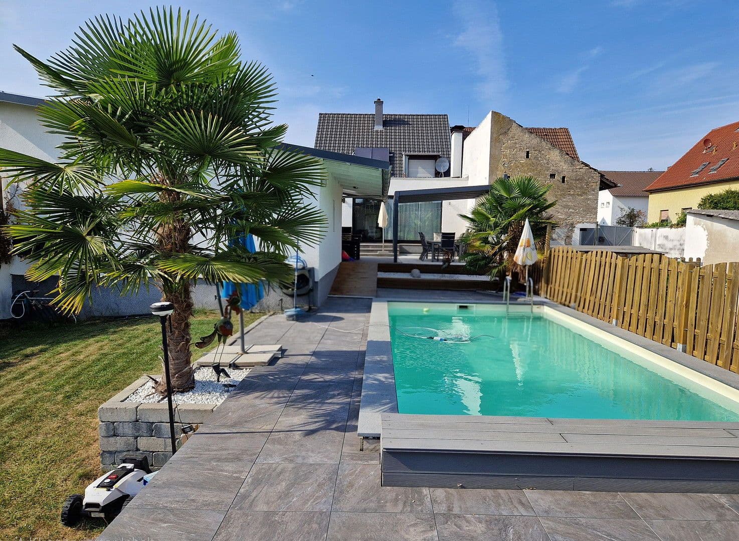 Predaj domu 155 m², pozemek 650 m², Große Rheinstraße 11, Philippsburg, Bádensko-Wurttembersko Predaj domu 155 m², pozemek 650 m², Große Rheinstraße 11, Philippsburg, Bádensko-Wurttembersko