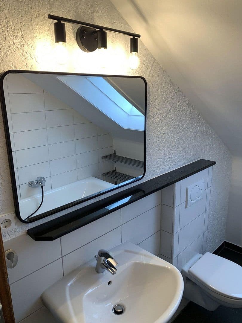 Prenájom bytu 3-izbový 64 m², Filderstadt, Bádensko-Wurttembersko Prenájom bytu 3-izbový 64 m², Filderstadt, Bádensko-Wurttembersko