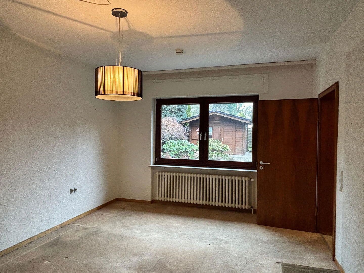 Predaj domu 273 m², pozemek 1.278 m², Oberhausen, Severné Porýnie - Westfálsko Predaj domu 273 m², pozemek 1.278 m², Oberhausen, Severné Porýnie - Westfálsko