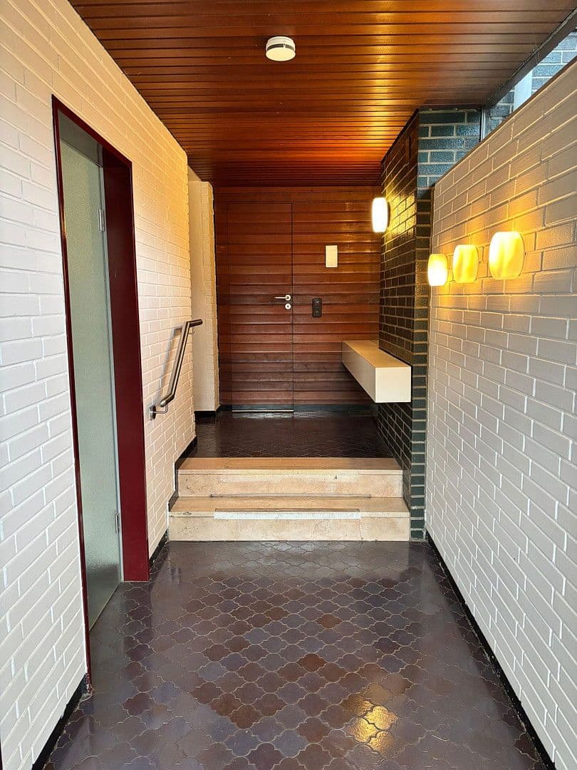 Predaj domu 273 m², pozemek 1.278 m², Oberhausen, Severné Porýnie - Westfálsko Predaj domu 273 m², pozemek 1.278 m², Oberhausen, Severné Porýnie - Westfálsko