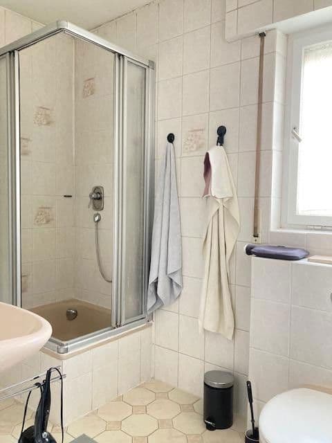 Prenájom bytu 3-izbový 75 m², Stuttgart, Bádensko-Wurttembersko Prenájom bytu 3-izbový 75 m², Stuttgart, Bádensko-Wurttembersko