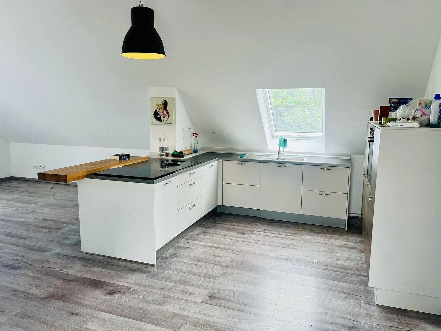 Prenájom bytu 3-izbový 110 m², Gwinnerstraße 35, Frankfurt am Main, Hesensko Prenájom bytu 3-izbový 110 m², Gwinnerstraße 35, Frankfurt am Main, Hesensko